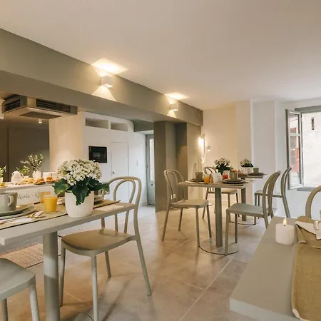 La Demeure De La Cite By Jean Bacou