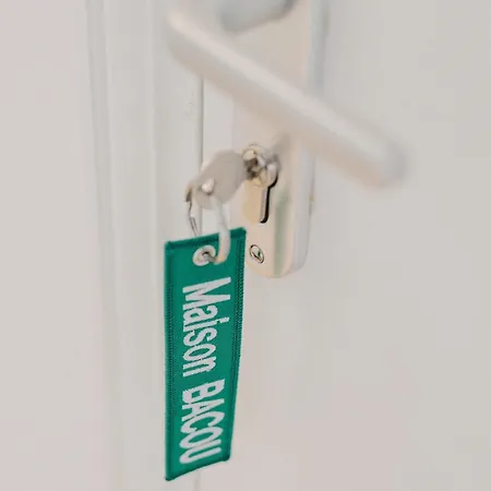 La Demeure De La Cite By Jean Bacou Guest house *