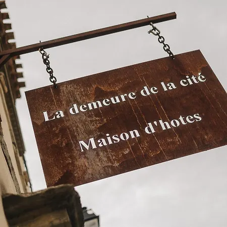 Pensión La Demeure De La Cite By Jean Bacou *