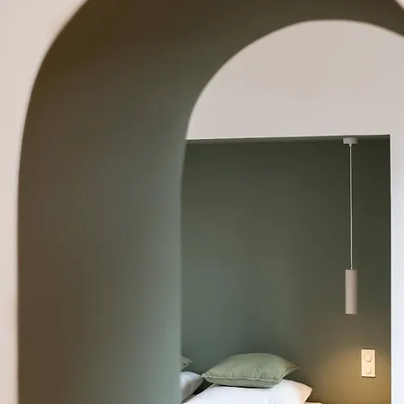 La Demeure De La Cite By Jean Bacou Guest house Carcassonne