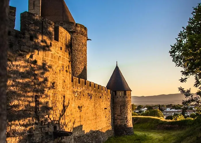 La Demeure De La Cite By Jean Bacou * Carcassonne