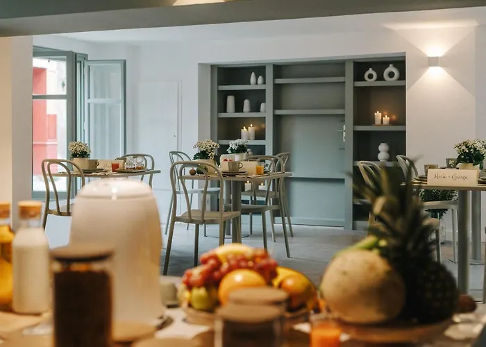 La Demeure De La Cite By Jean Bacou