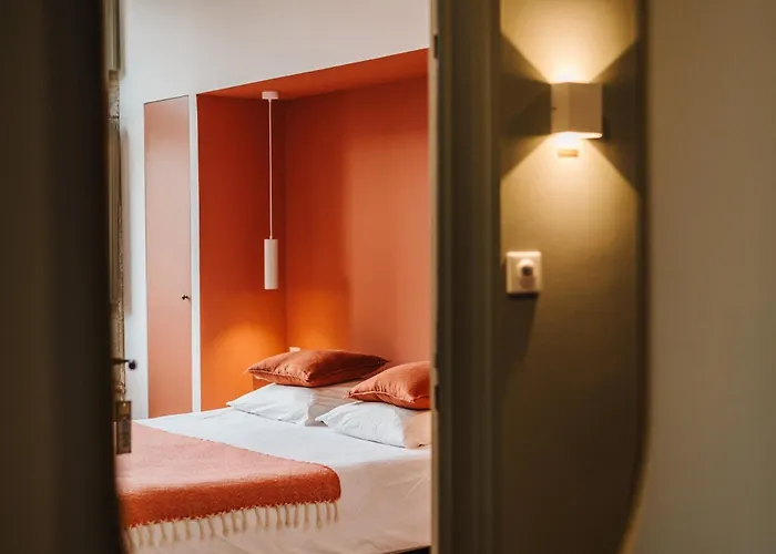 La Demeure De La Cite By Jean Bacou Гостевой дом Каркассон