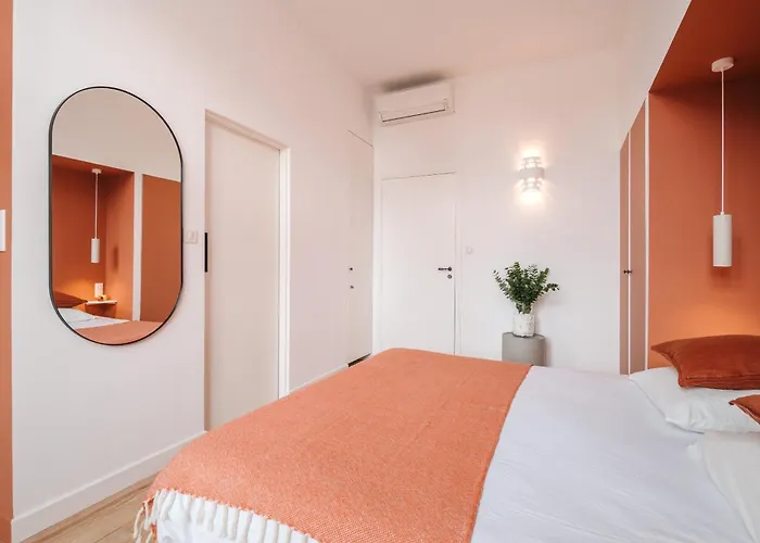 La Demeure De La Cite By Jean Bacou Гостевой дом Каркассон