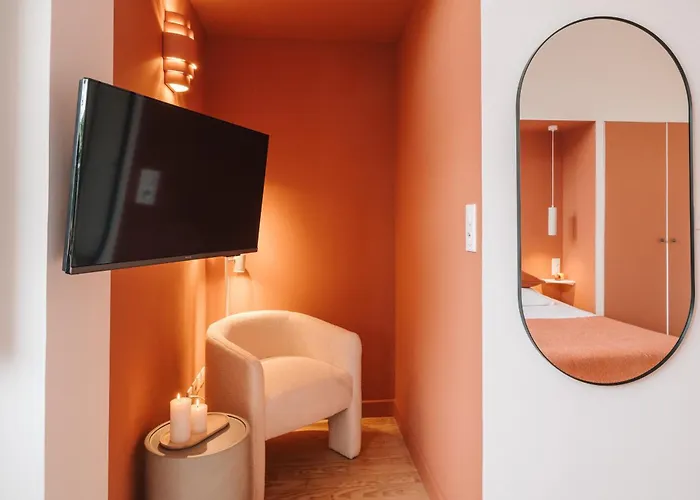 La Demeure De La Cite By Jean Bacou Gæstehus *