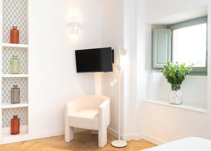 La Demeure De La Cite By Jean Bacou Каркассон