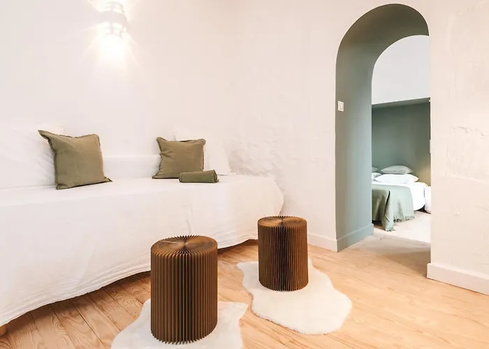 La Demeure De La Cite By Jean Bacou Гостевой дом Каркассон