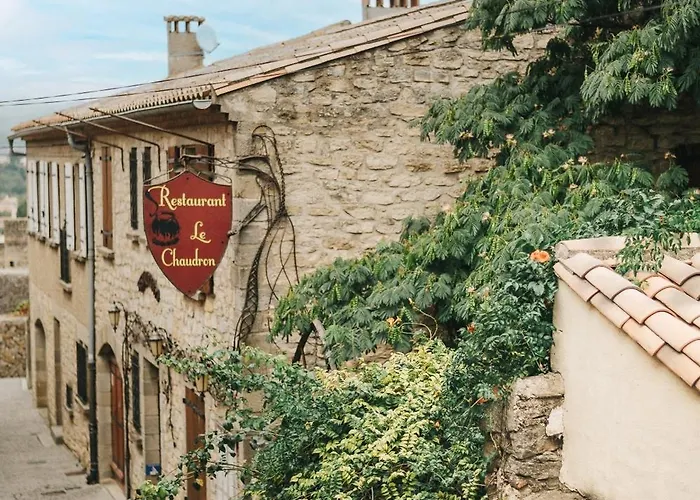 La Demeure De La Cite By Jean Bacou Gæstehus